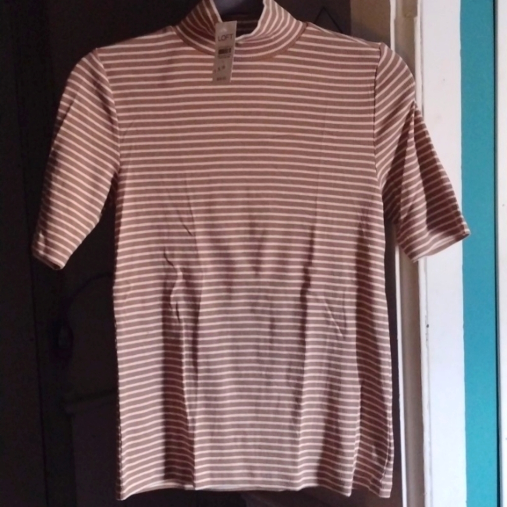 *nwt* loft stretchy striped mock neck top